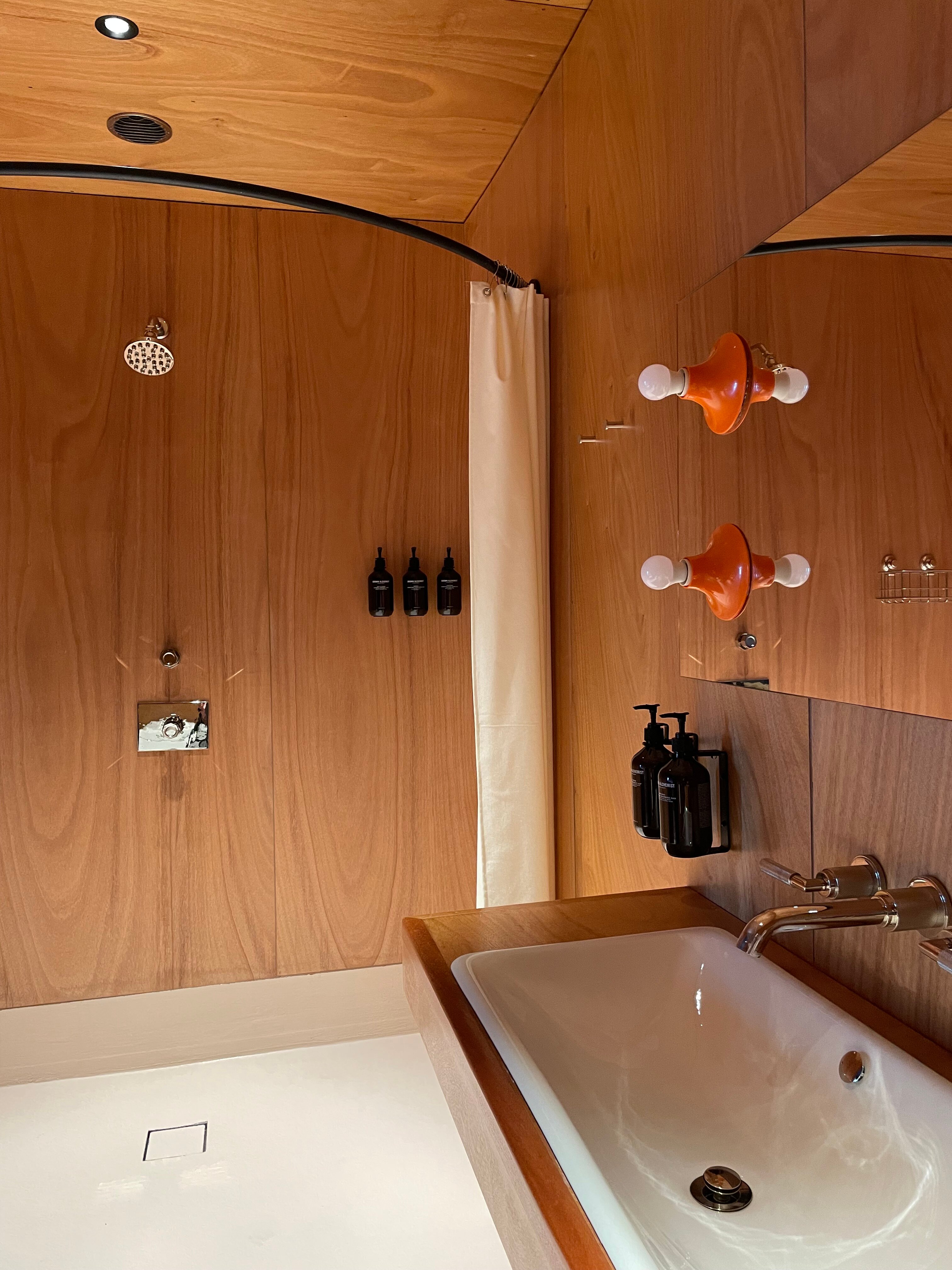 Фото Rooms Batumi