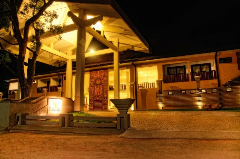 Фото Rajarata Hotel