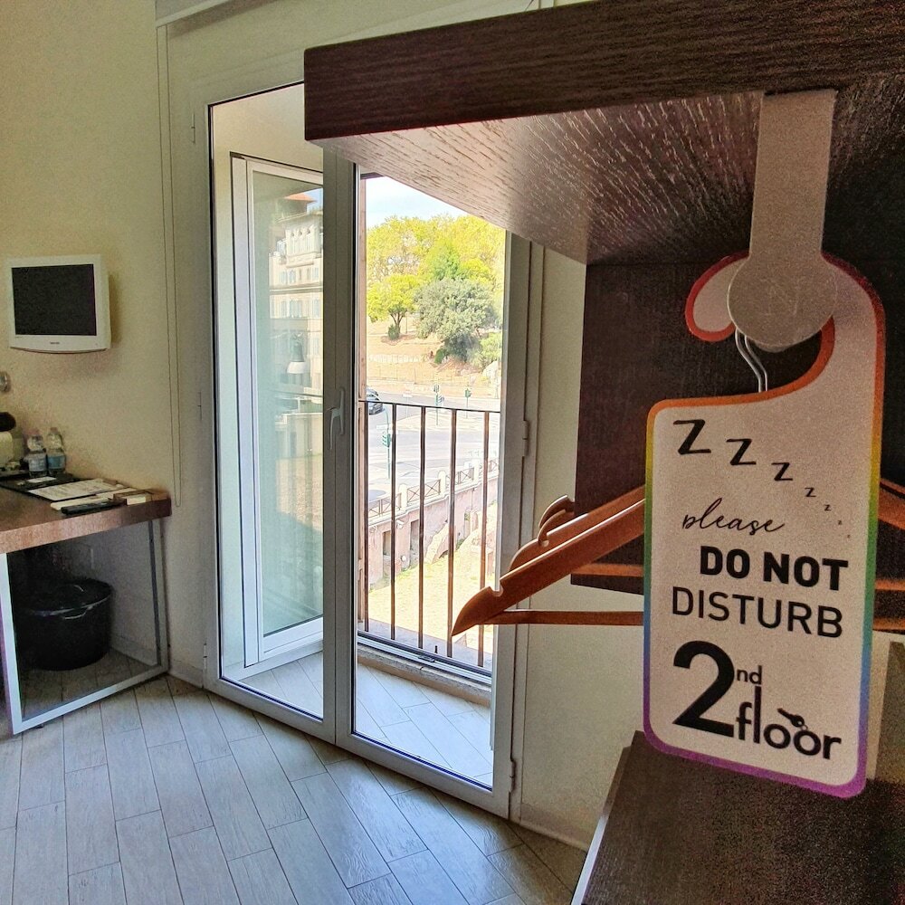 Фото First Floor