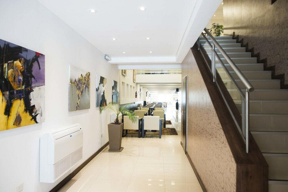 Фото Hotel 6 De Octubre