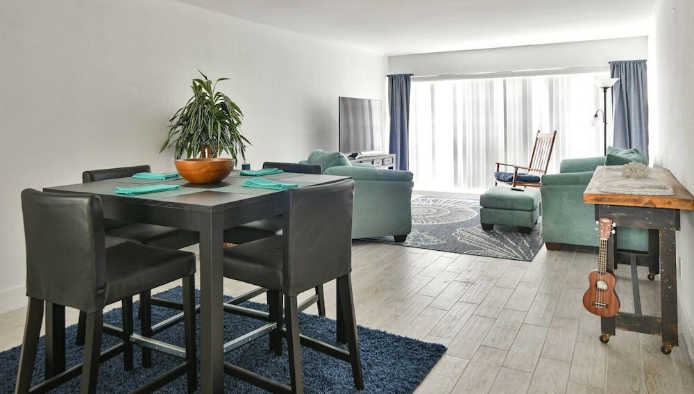 Фото Artrageous on the river by RocketSTAY