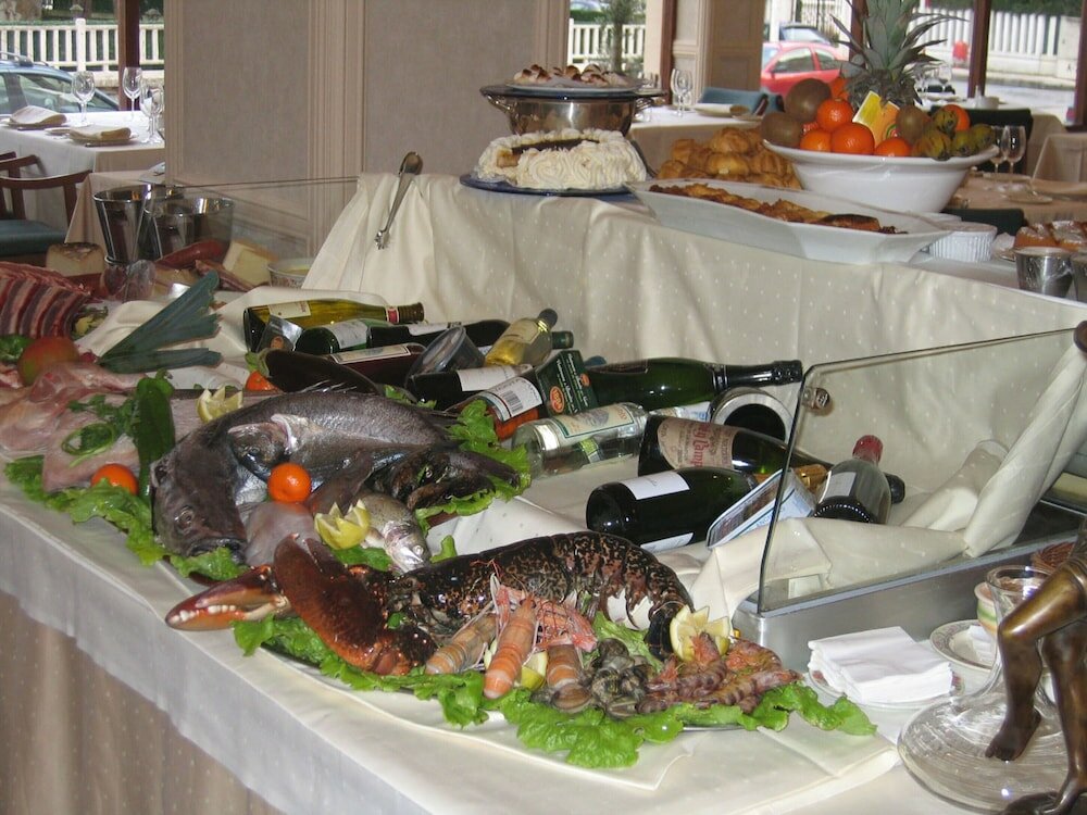 Фото Las Rocas Playa Hotel