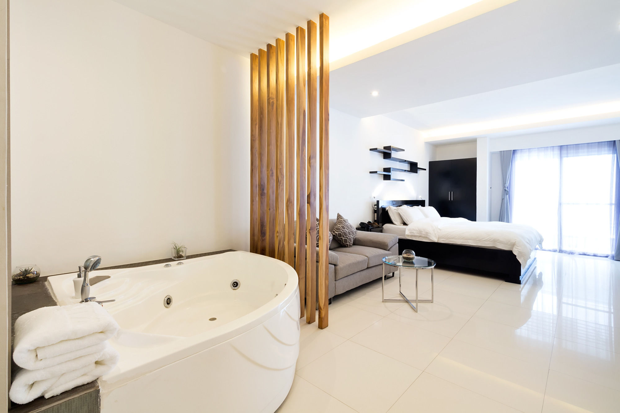 Фото Winds Boutique Hotel