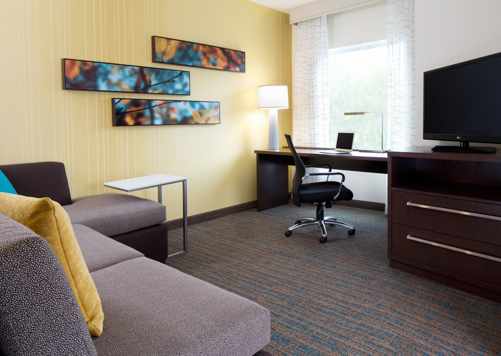 Фото Residence Inn by Marriott Calgary South