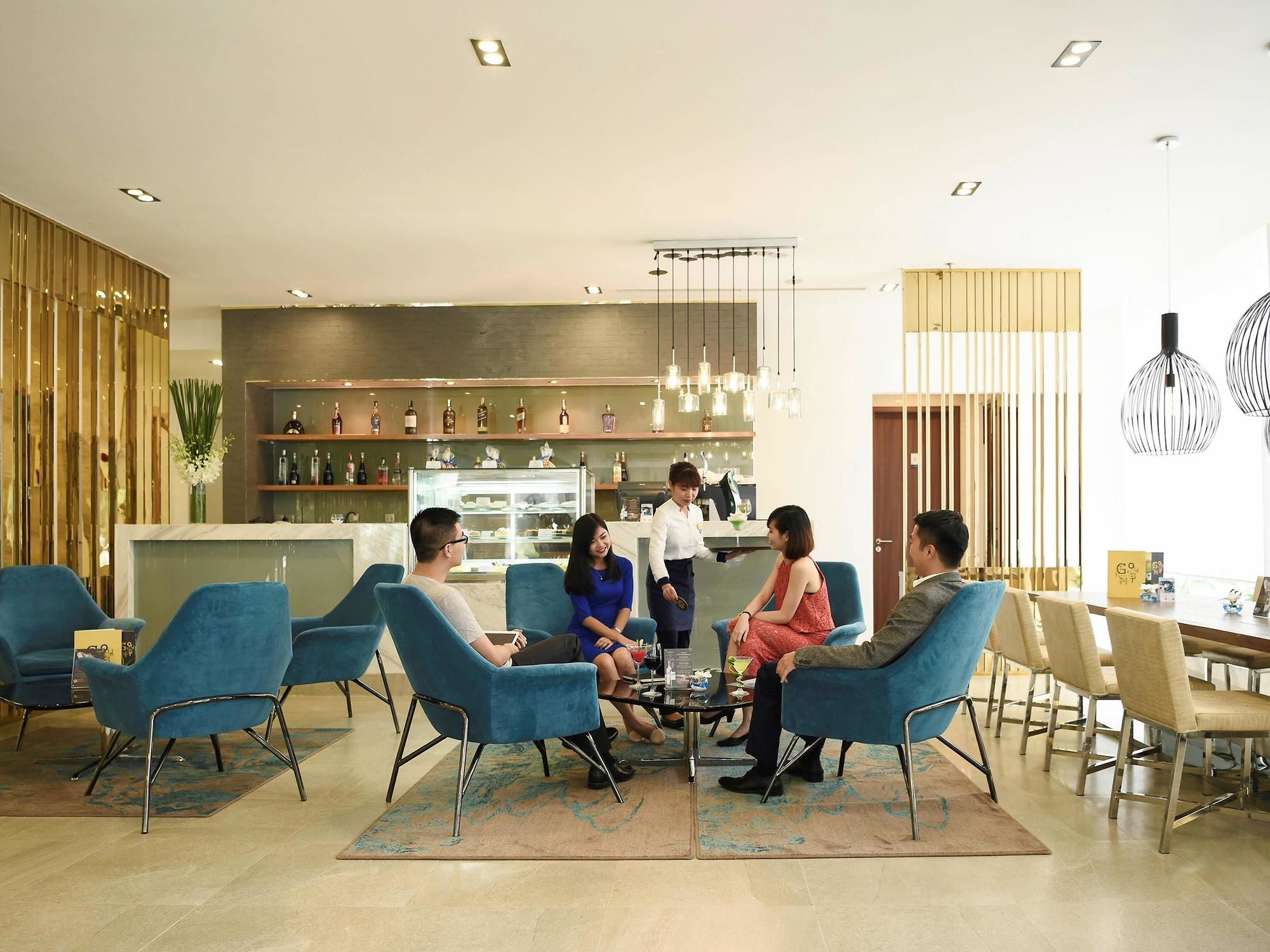 Фото Novotel Suites Hanoi