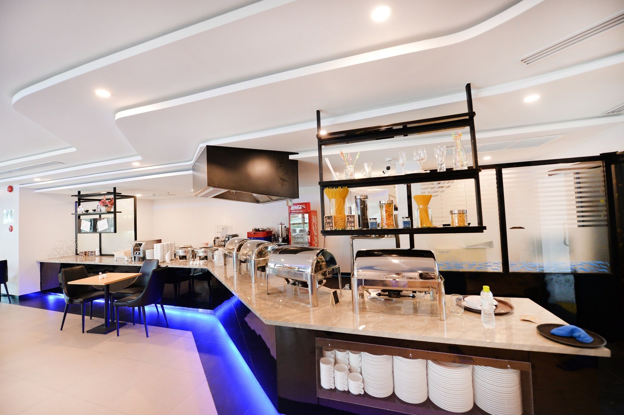 Фото LawinTa Hotel 