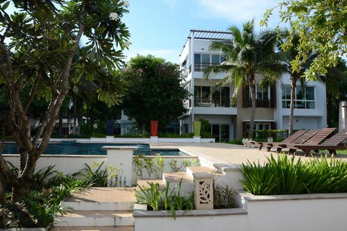 Cha Am Beach Front Pool Villa