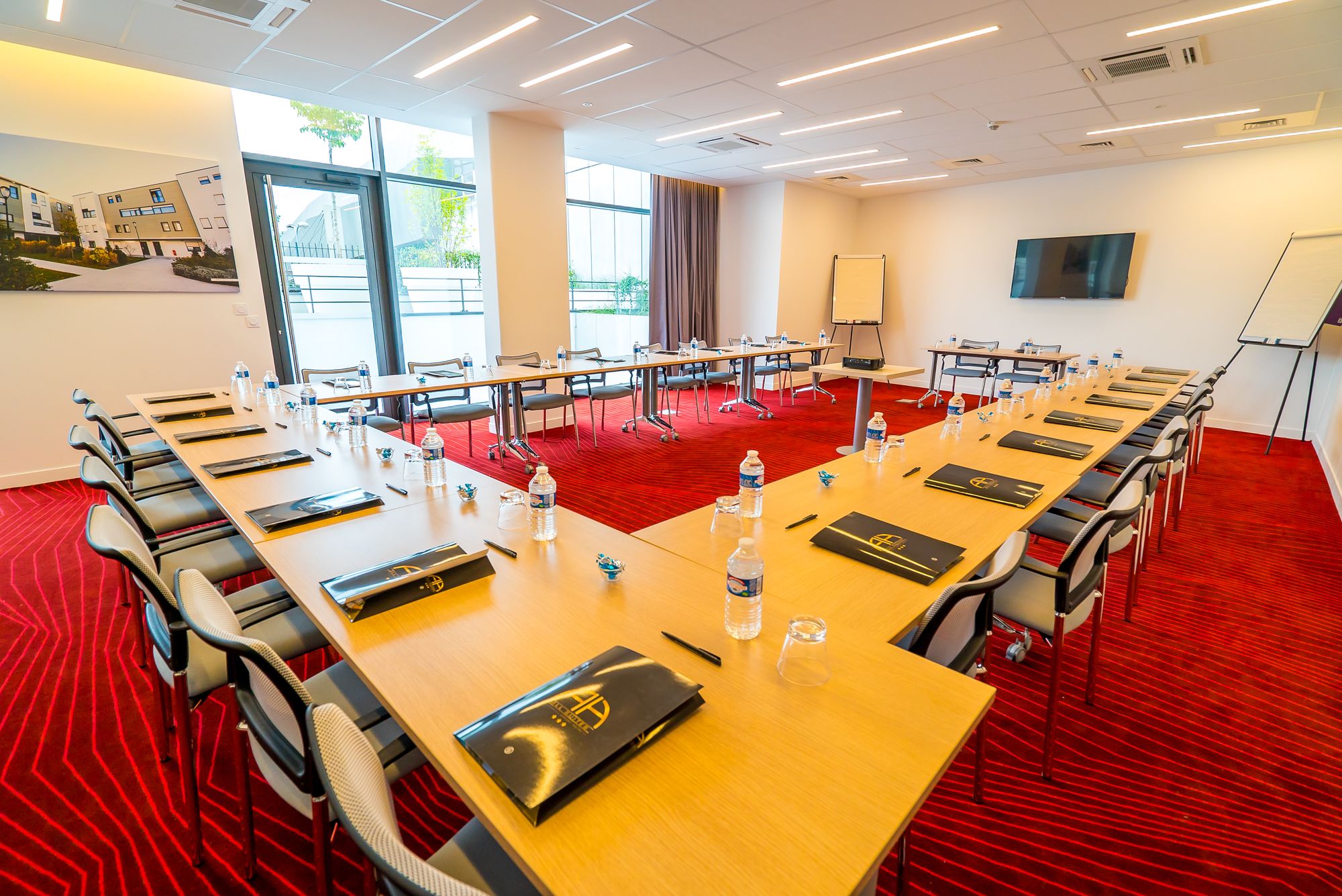 Фото All Suites Appart Hôtel Bordeaux Centre Marne