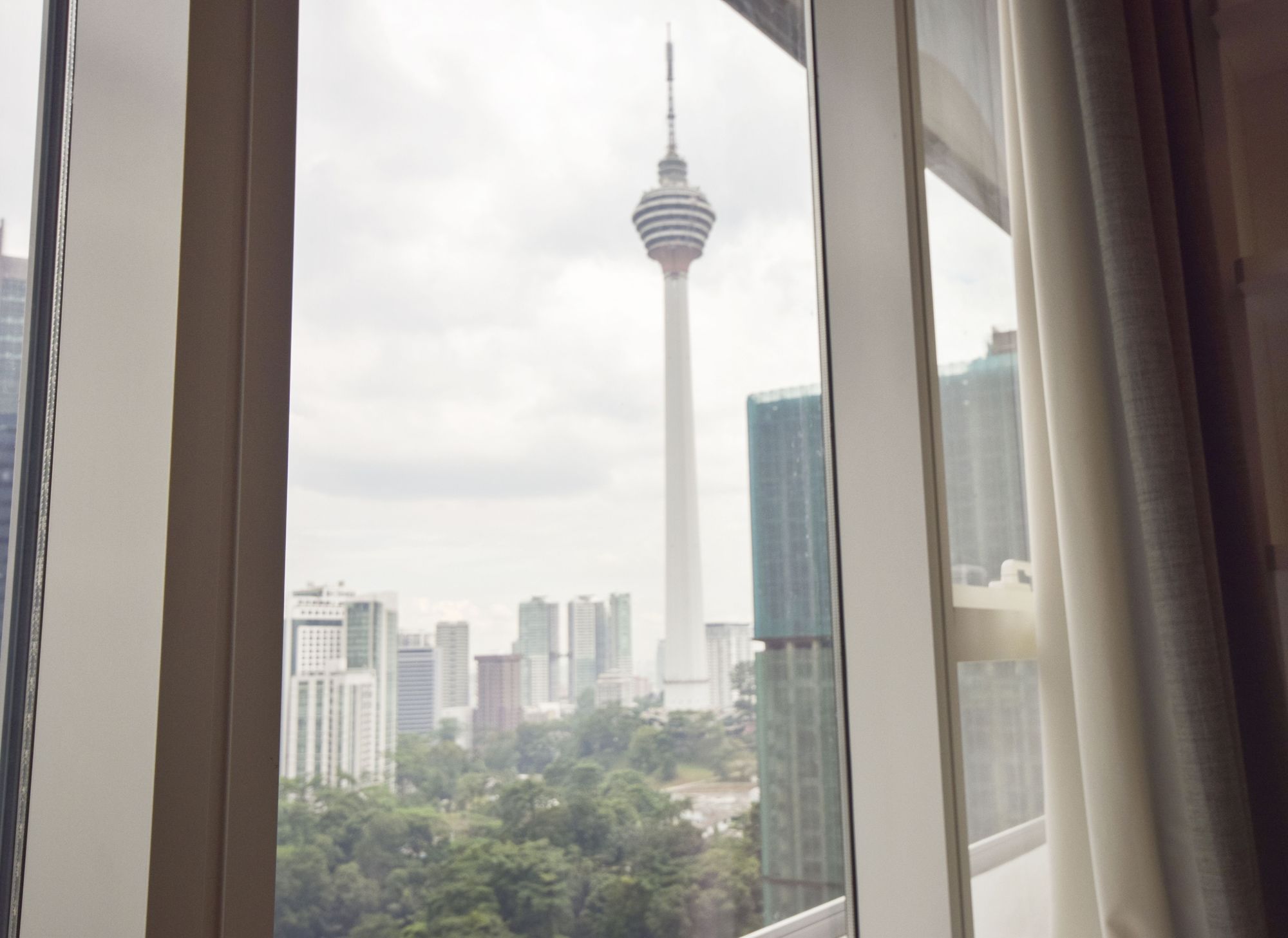 Фото Platinum Klcc Kuala Lumpur by SabaSuites