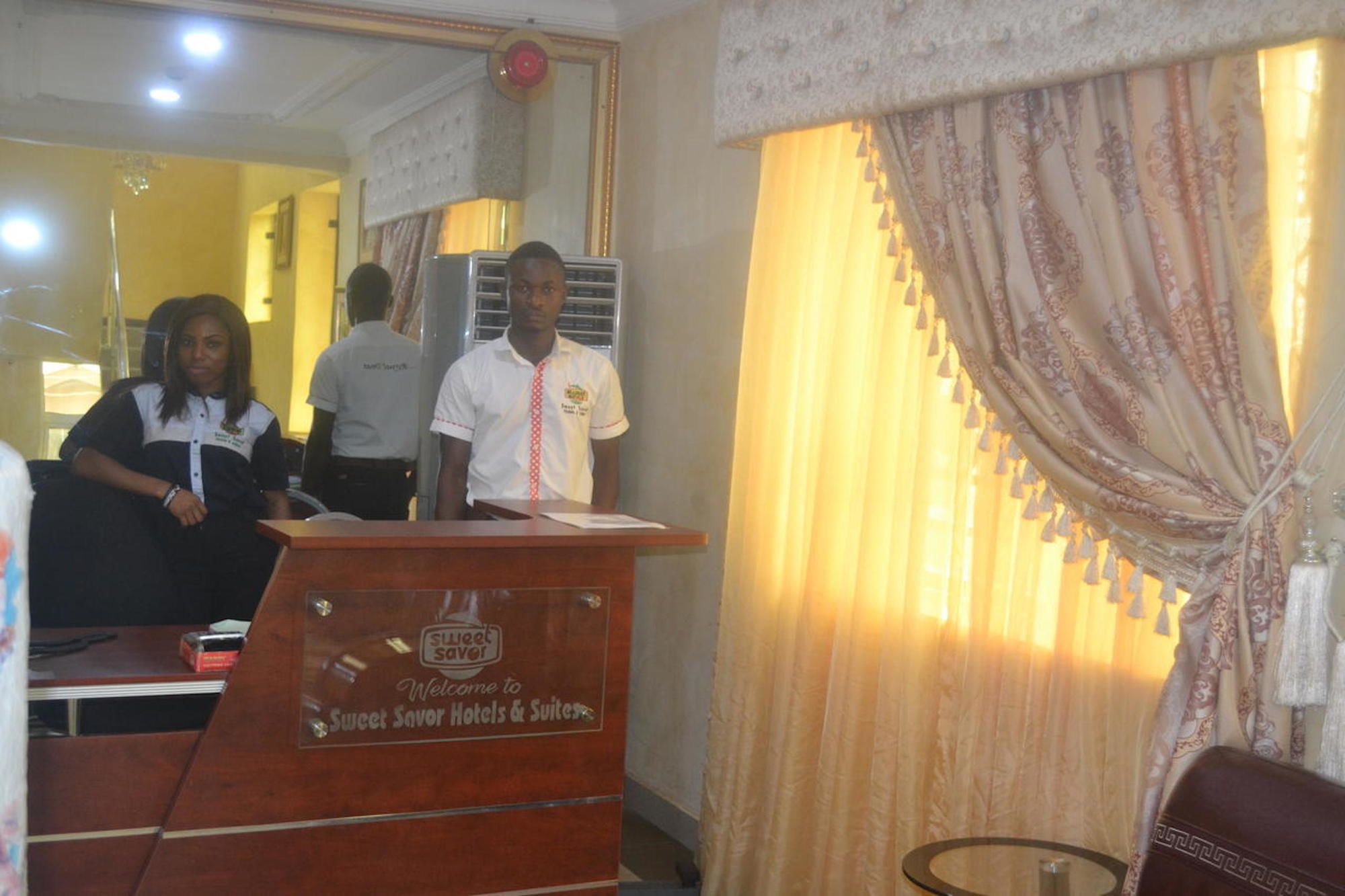 Фото Sweet Savor Hotels & Suites