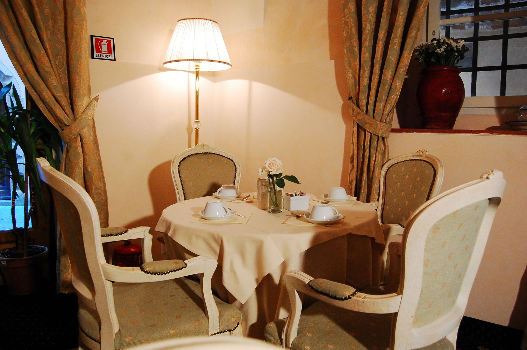 Фото Hotel La Locanda