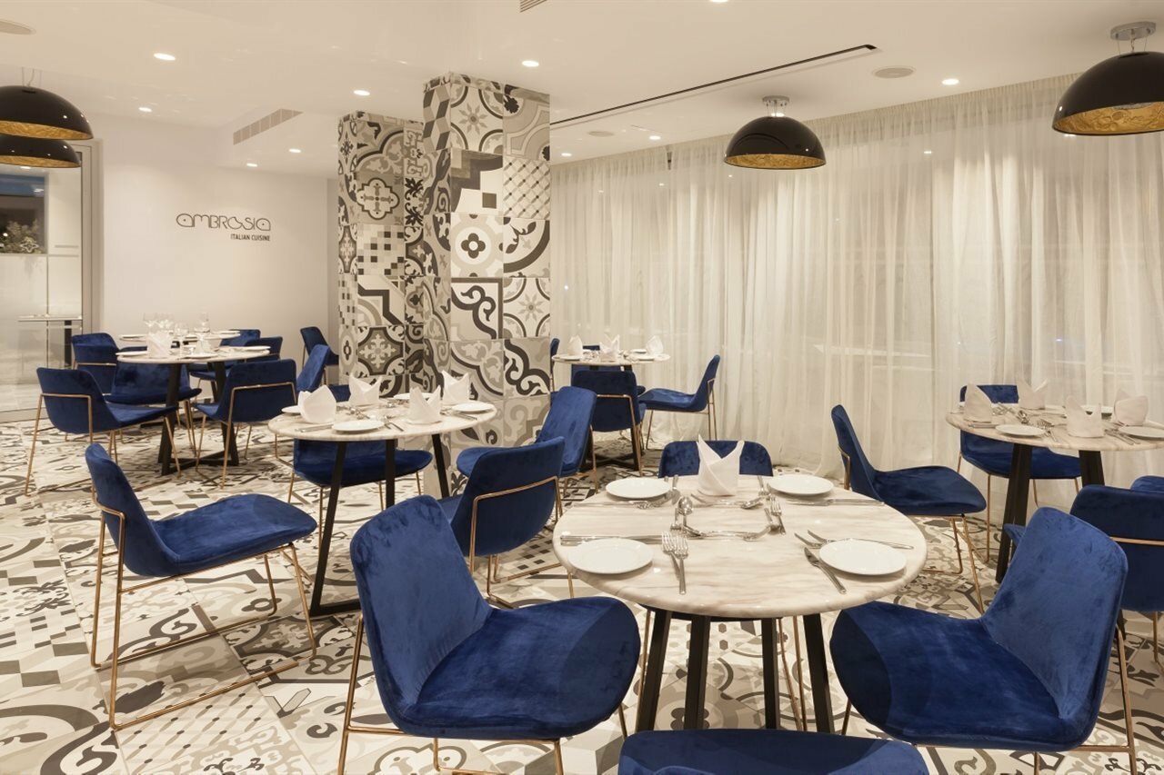 Фото The Blue Ivy Hotel and Suites