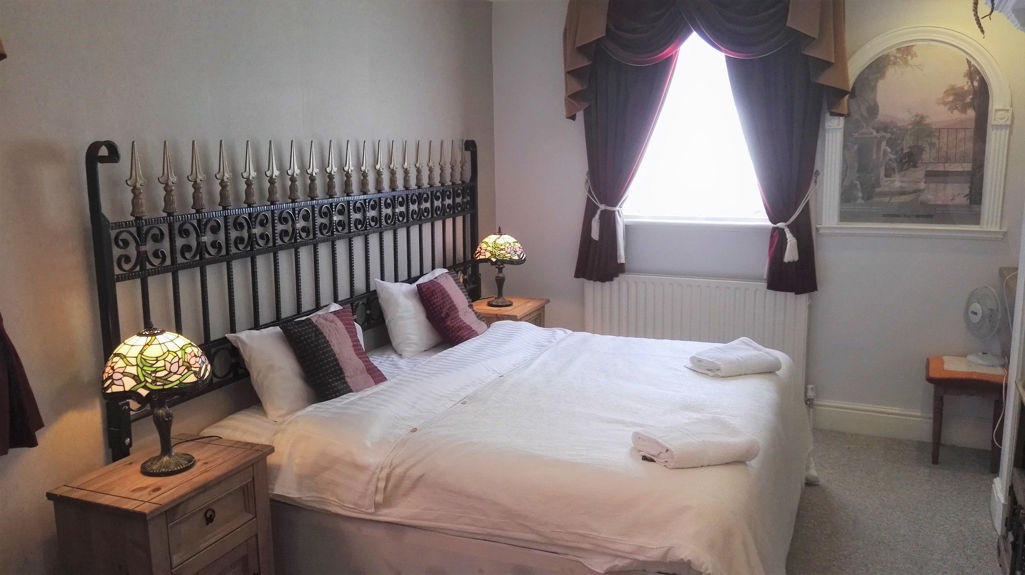 Фото Dukes Folly Hotel