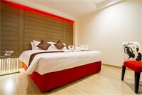 Фото Eleven Avenue Suites Bangkok