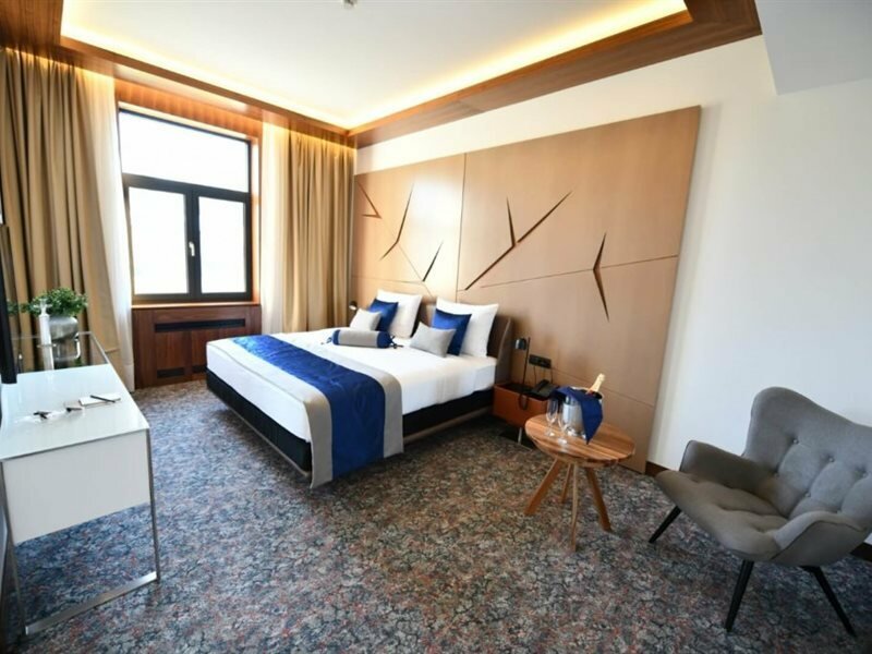 Фото Hotel Austria & Bosna