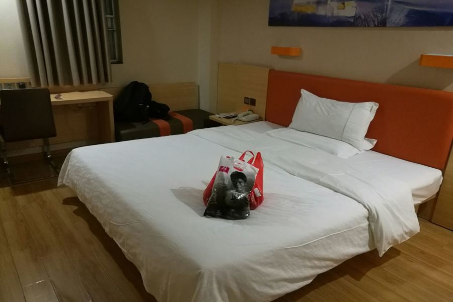 Фото 7 Days Inn Guangzhou Shipaiqiao Metro Branch