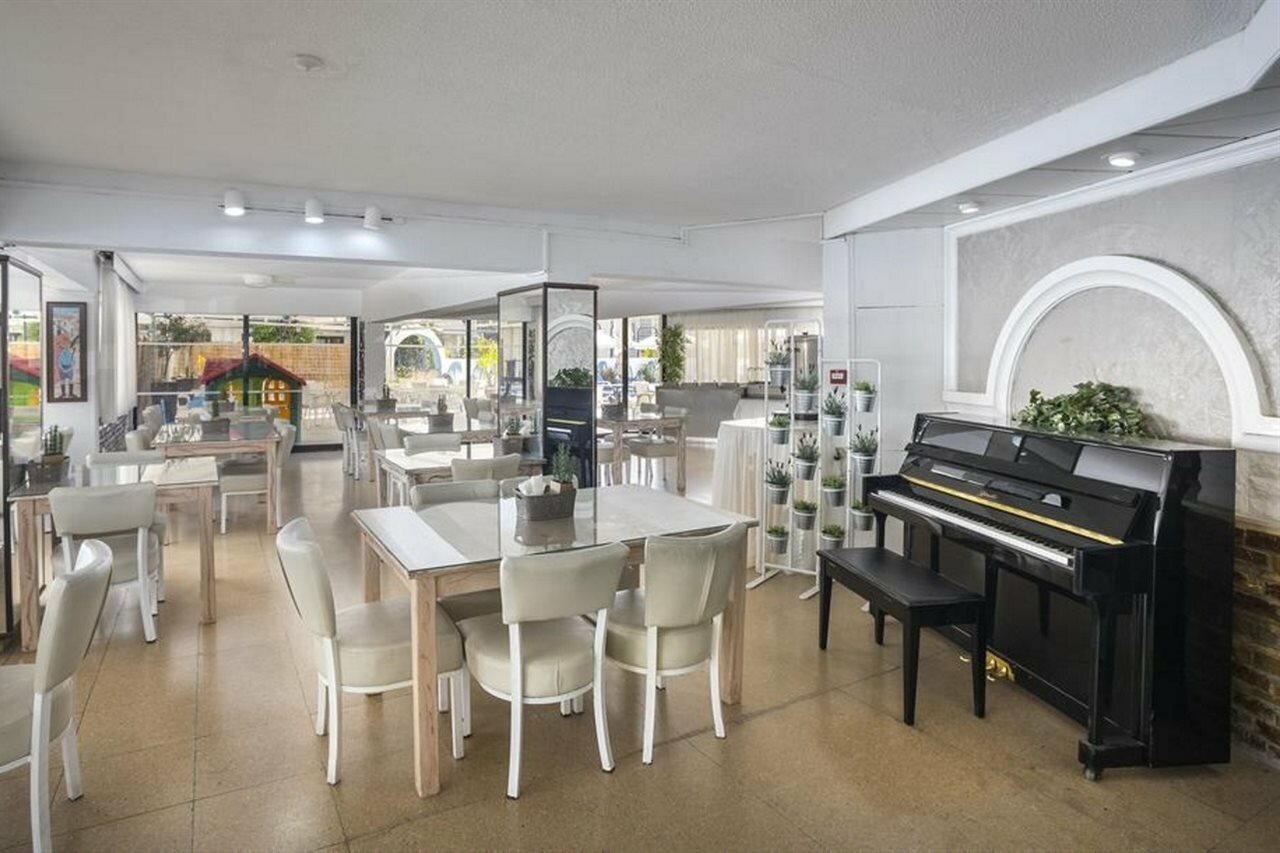 Фото Cactus Hotel