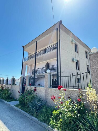 Гостиница Decca Hotel в Ыгдыре