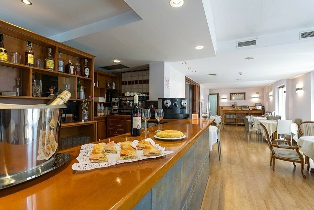 Фото Hotel Alfonso II