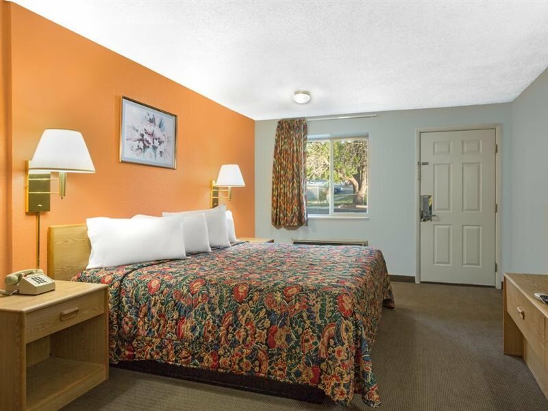 Фото Knights Inn Cedar City