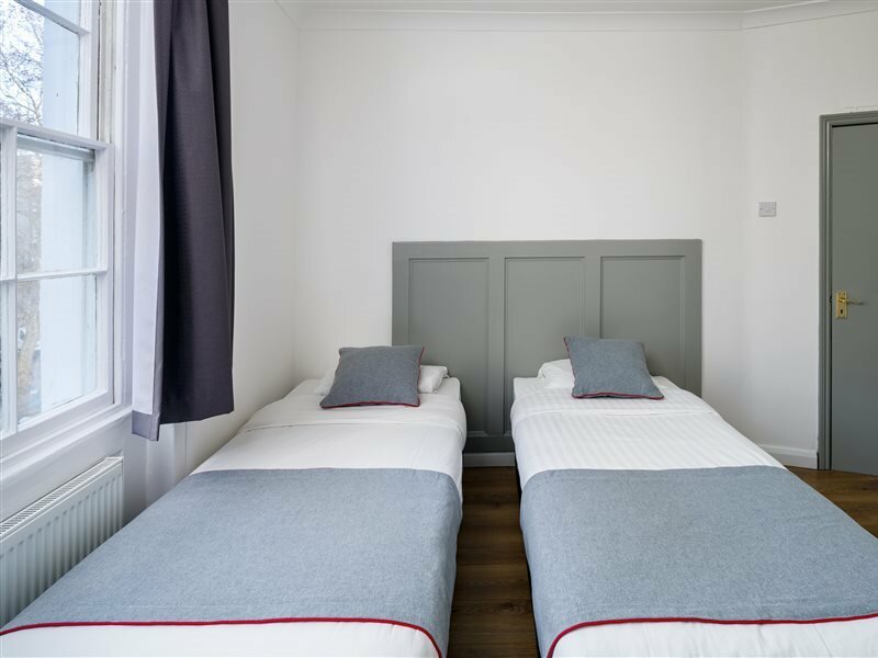 Фото Oyo Kings Hotel