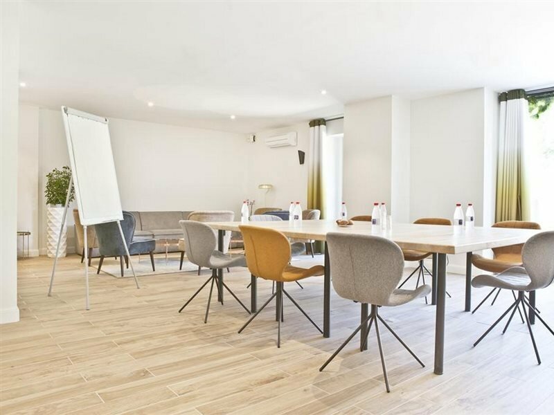 Фото Hotel Angoulême Le Saint Gelais