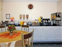 Фото Arya Inn & Suites