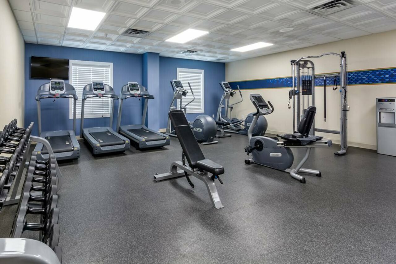 Фото Hampton Inn & Suites Edmonton West