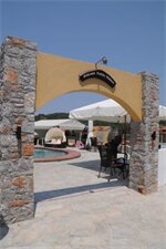 Фото Skiathos Island Suites