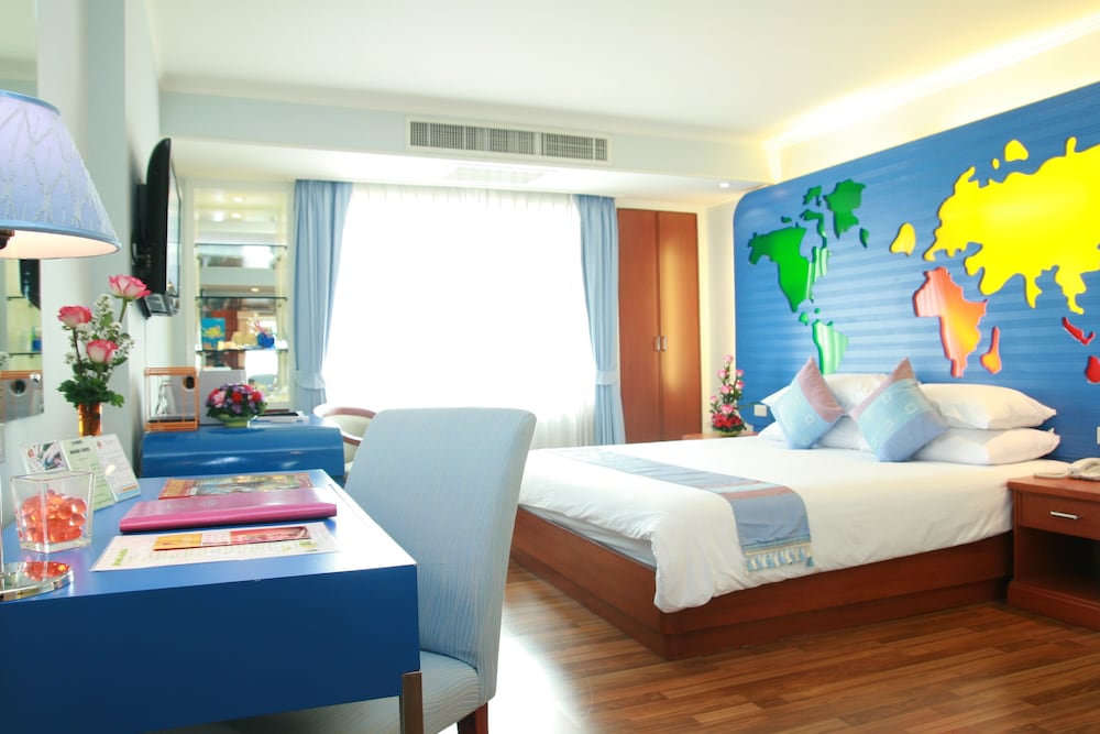 Фото Hip Bangkok