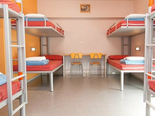 Youth Hostel Pere Tarres