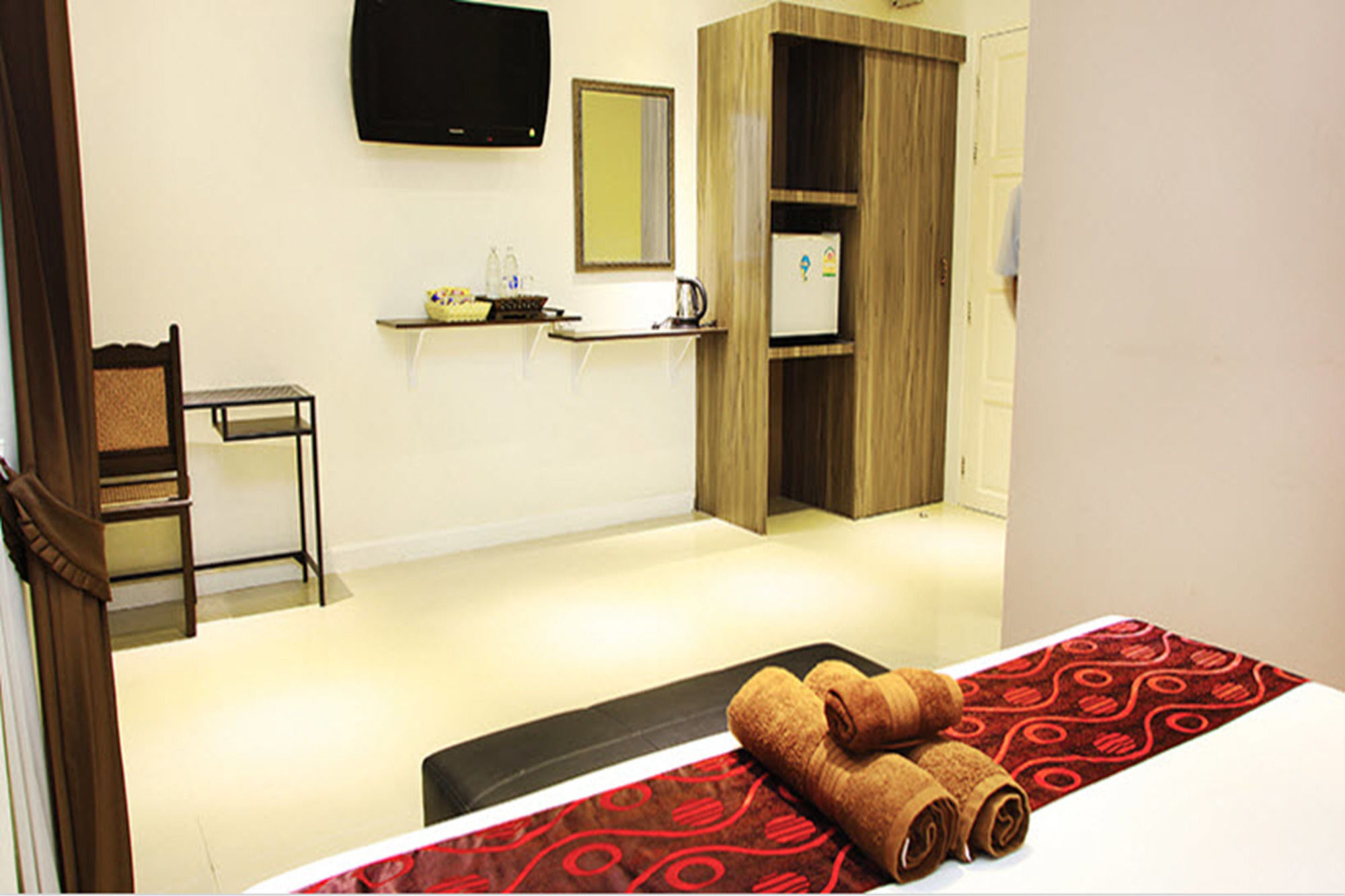 Фото Natural Beach Hotel