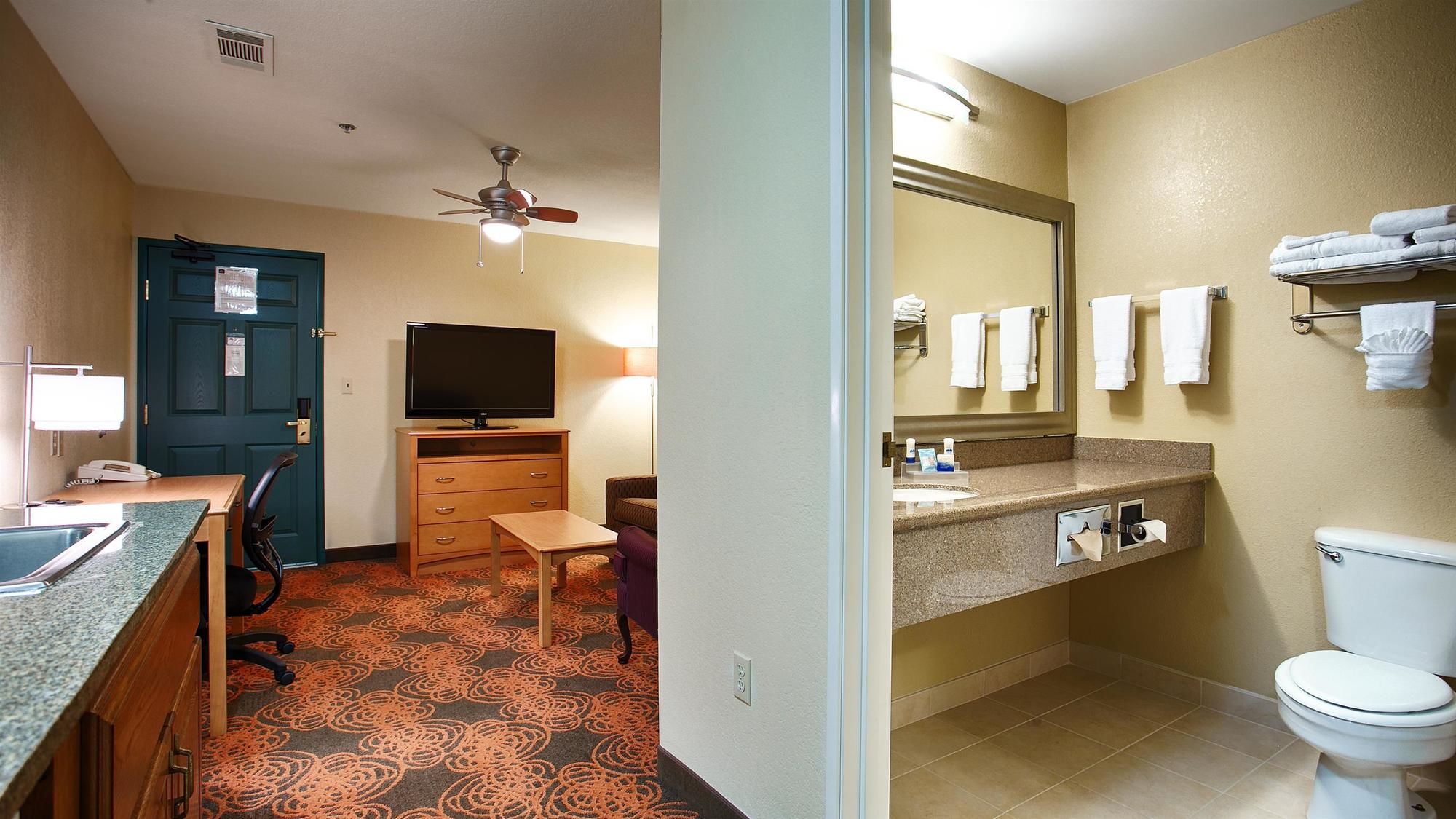 Фото Best Western Plus Waco North