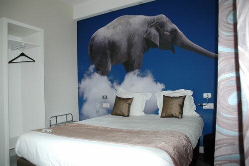 Гостиница Inter-hotel Montluçon de l'Univers в Монлюсоне