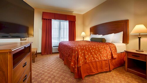 Гостиница Best Western Plus San Antonio East Inn & Suites в Сан-Антонио