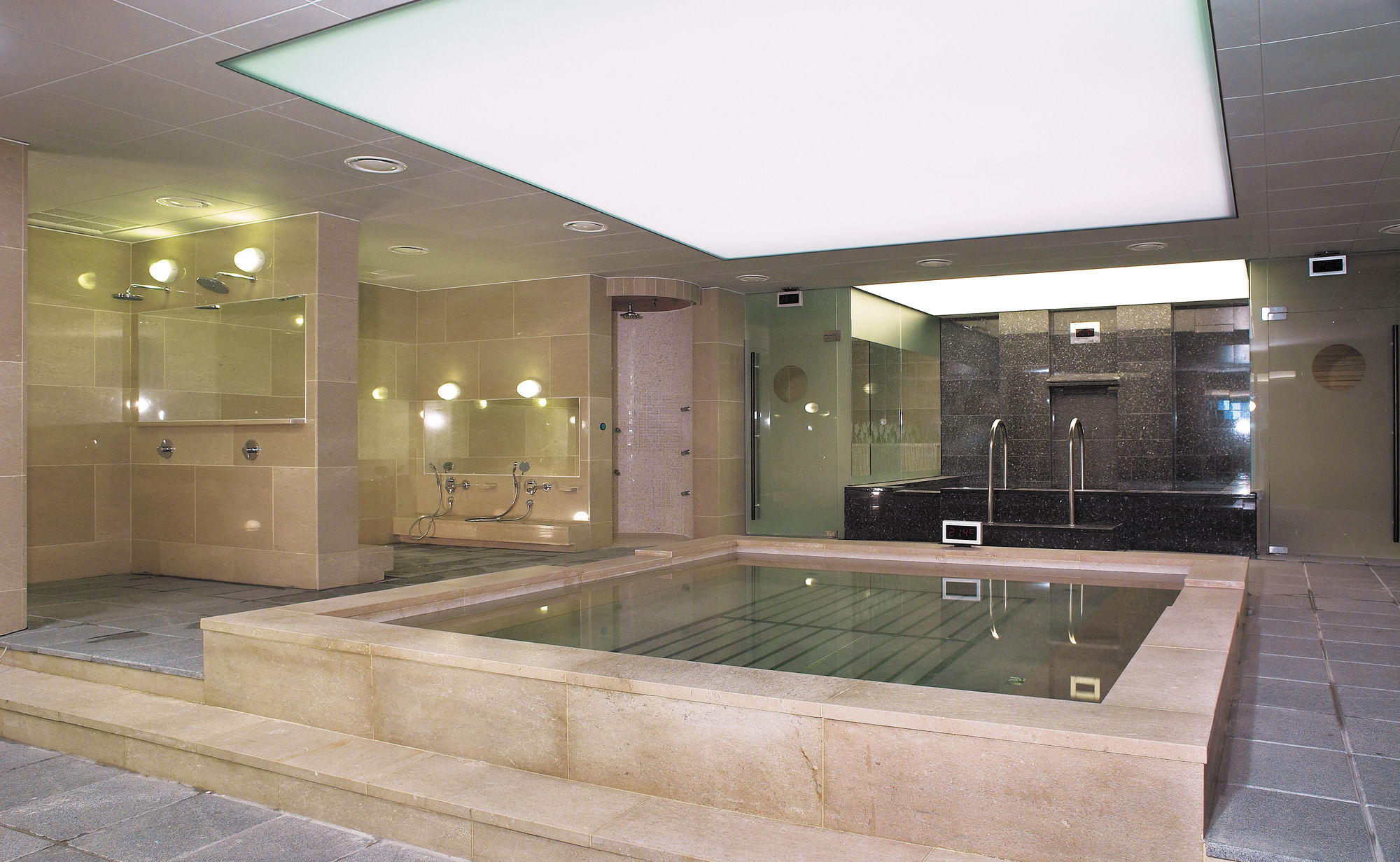 Фото Ramada Plaza Gwangju