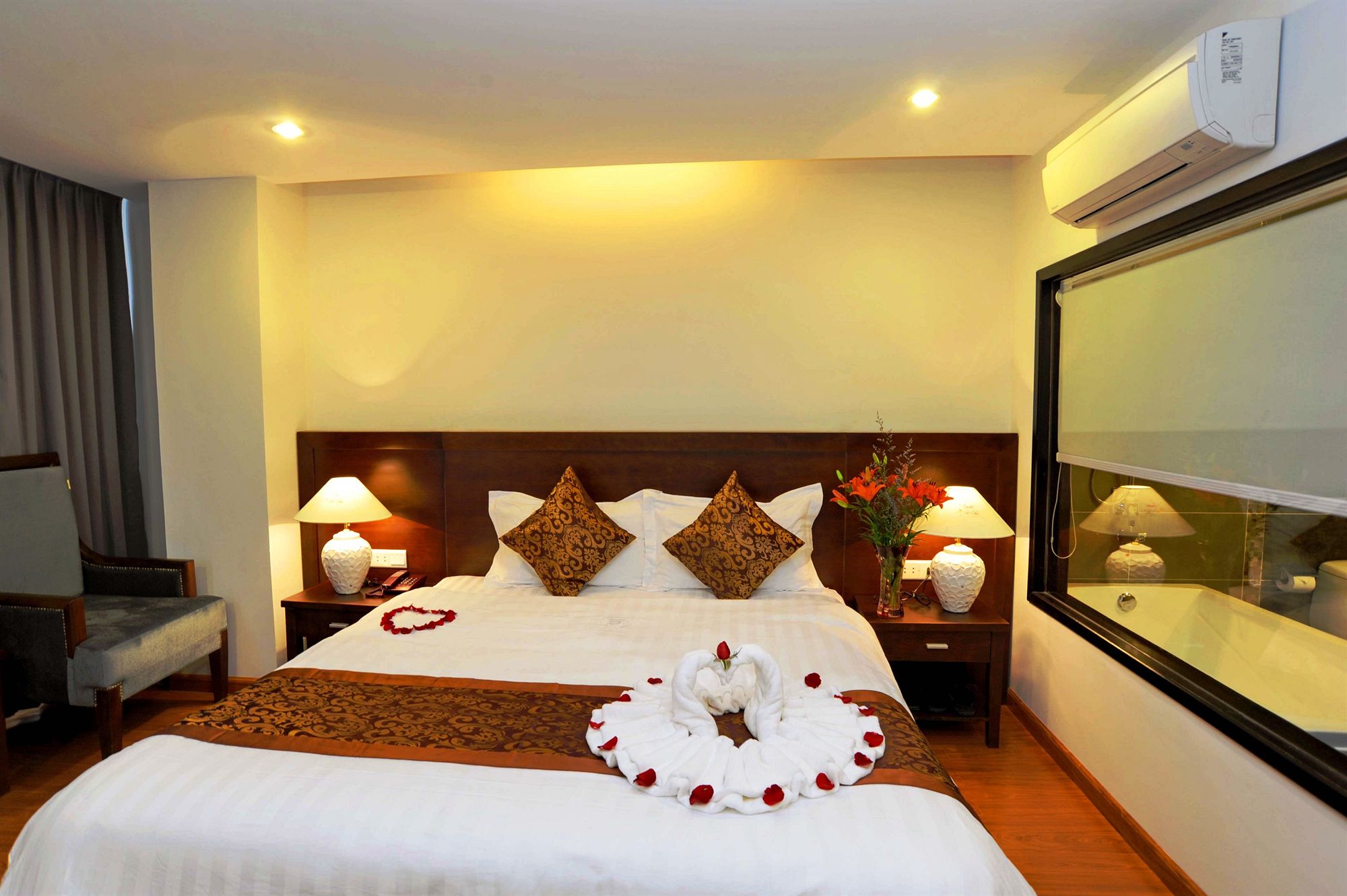 Фото Ha Noi Golden Hotel