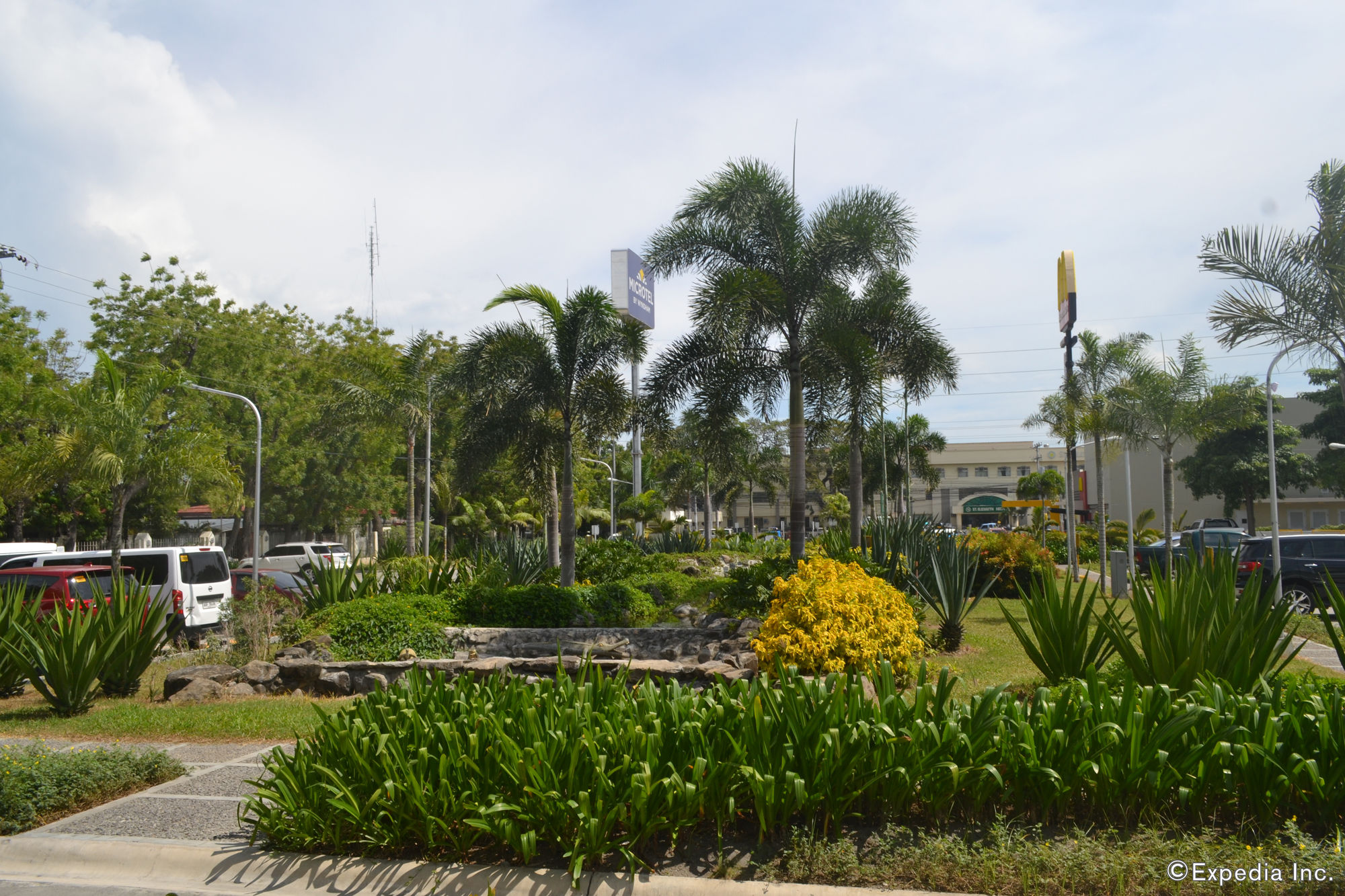 Фото Microtel by Wyndham General Santos