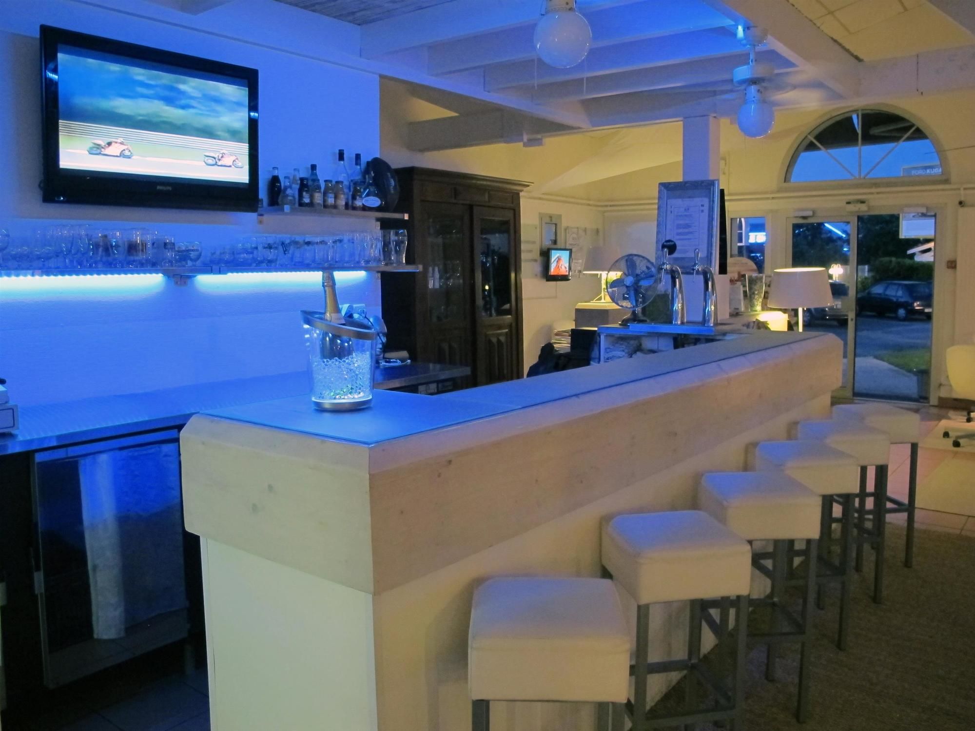 Фото Kyriad Saintes