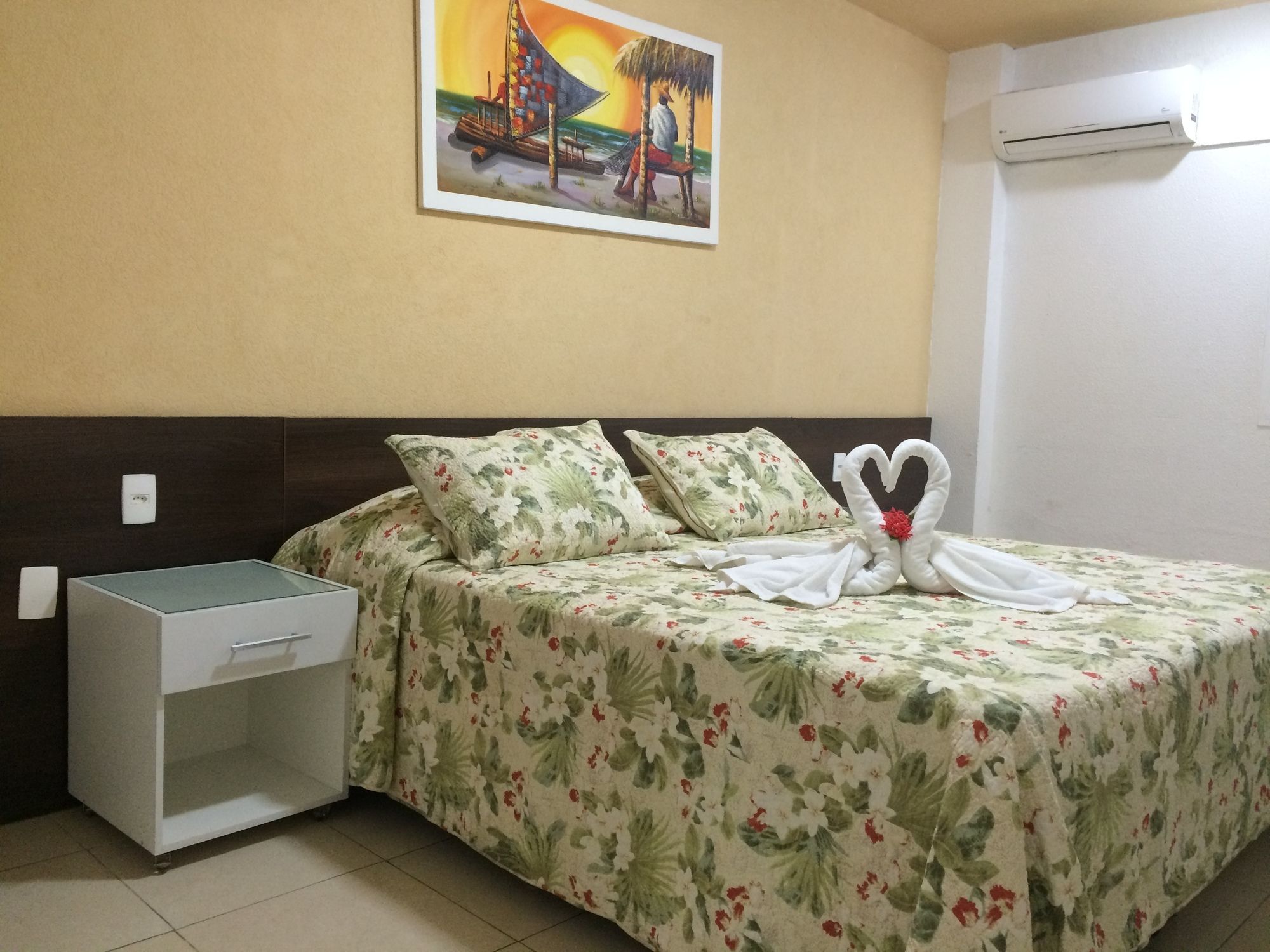 Фото Saint Patrick Praia Hotel