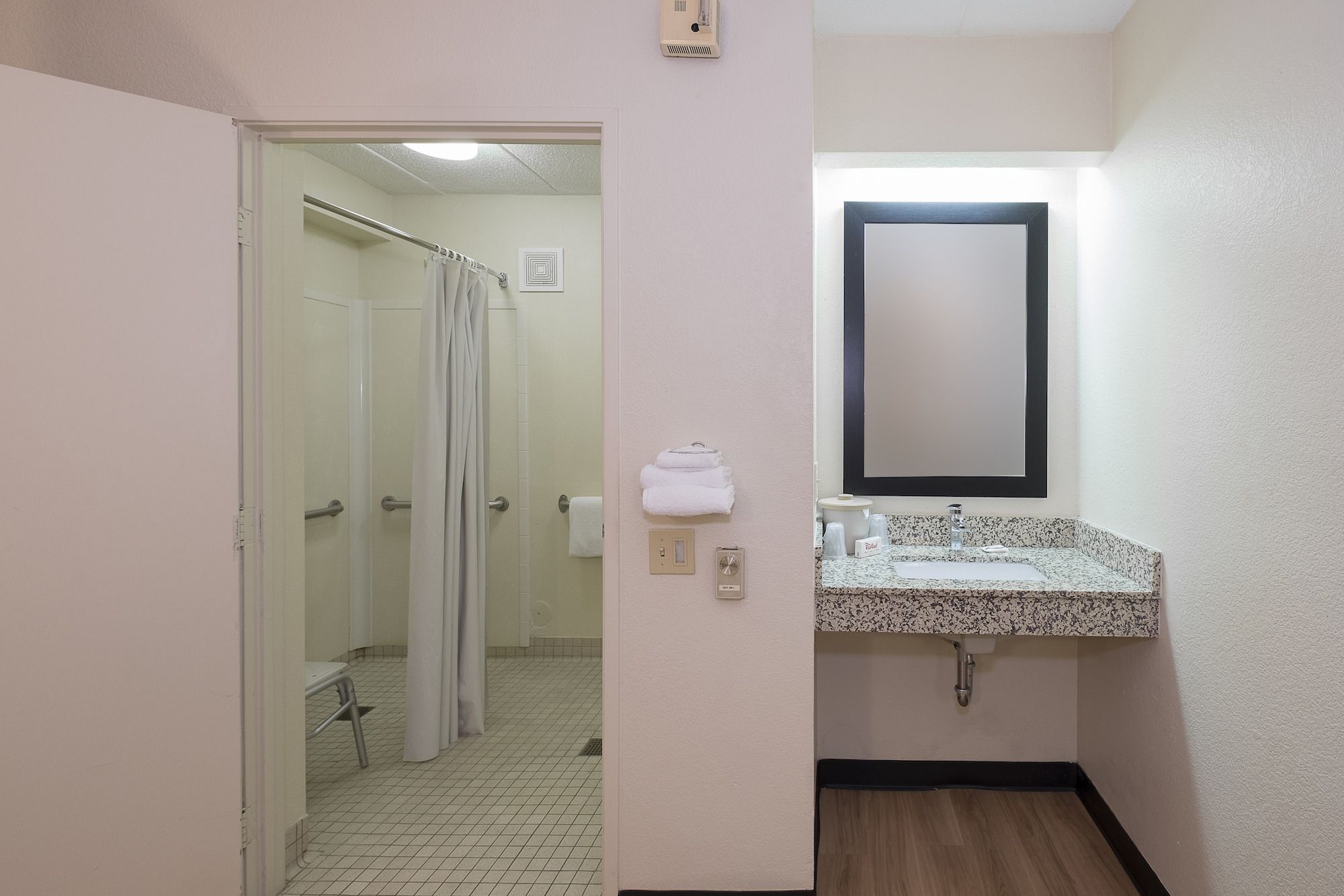 Фото Red Roof Inn Chicago - O'Hare Airport/Arlington Heights