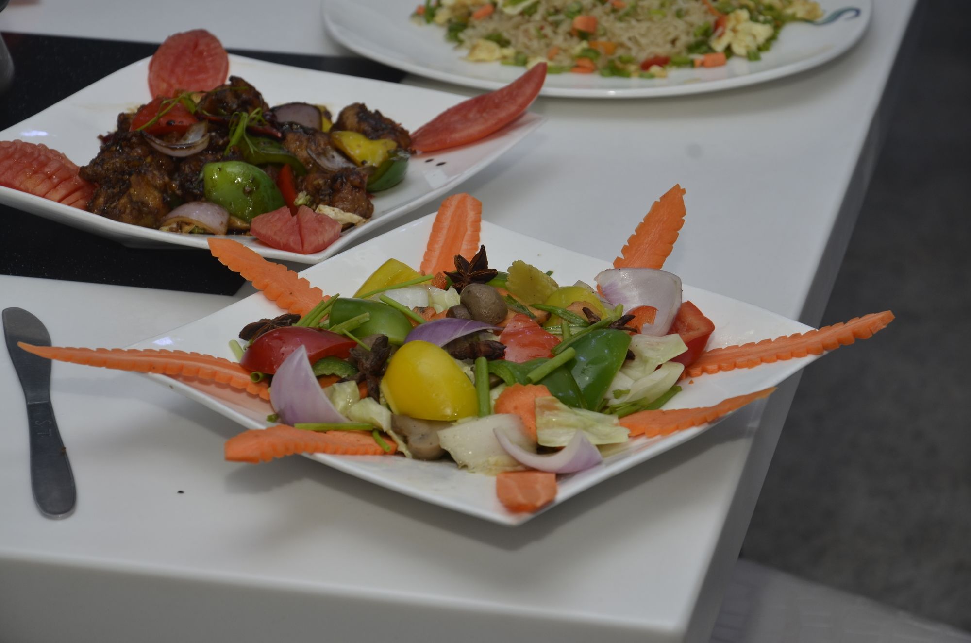 Фото Hotel Sudesh Tower