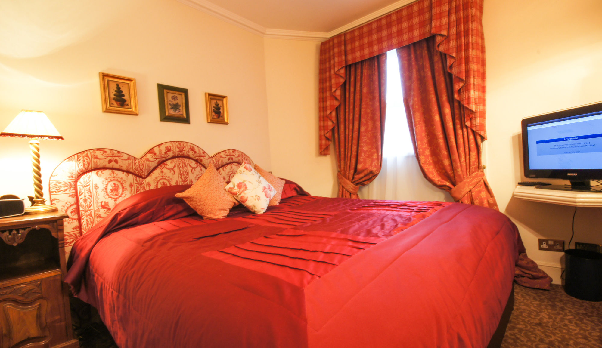 Фото The Leonard Hotel