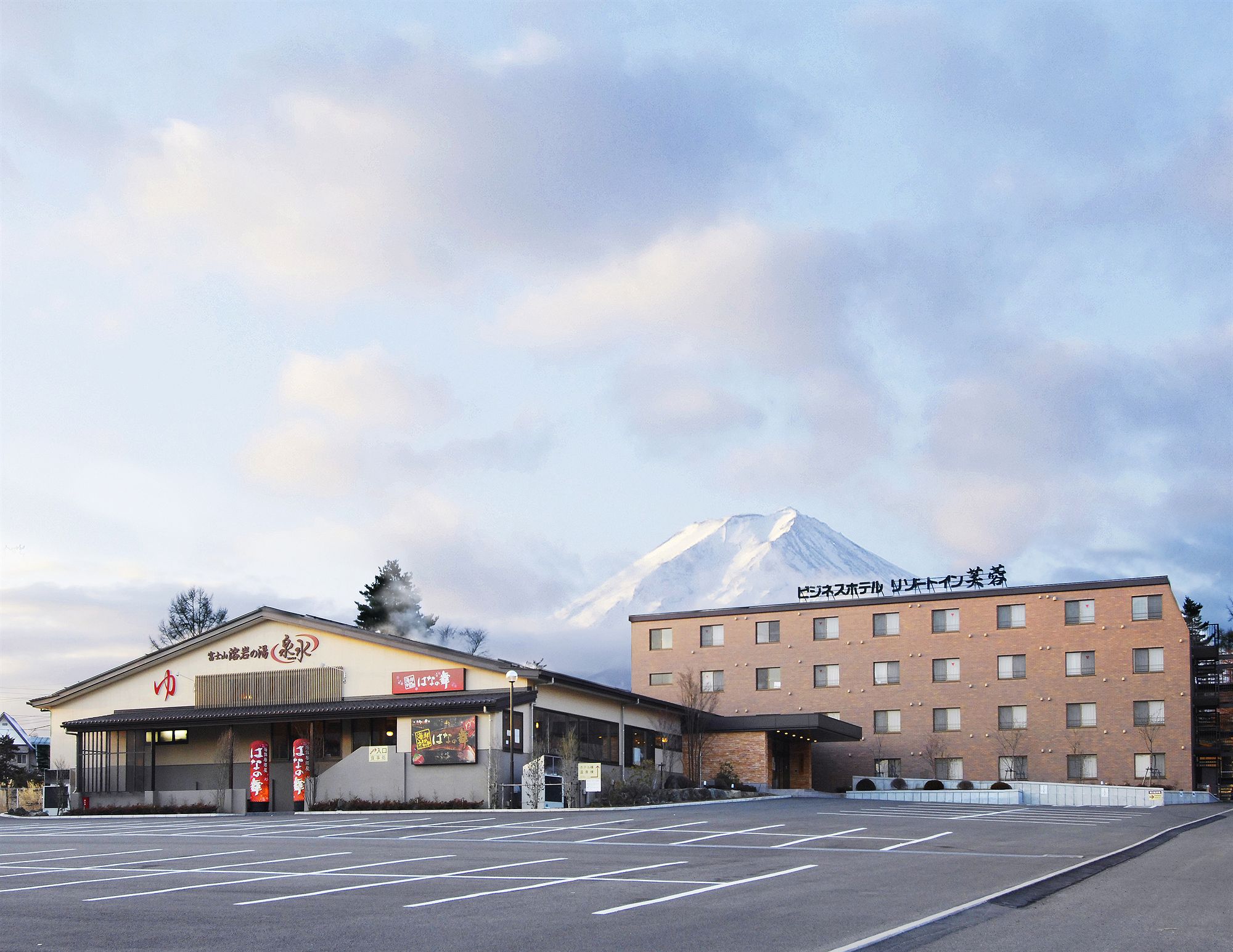 Фото Resort Inn Fuyo Kawaguchiko Inter store