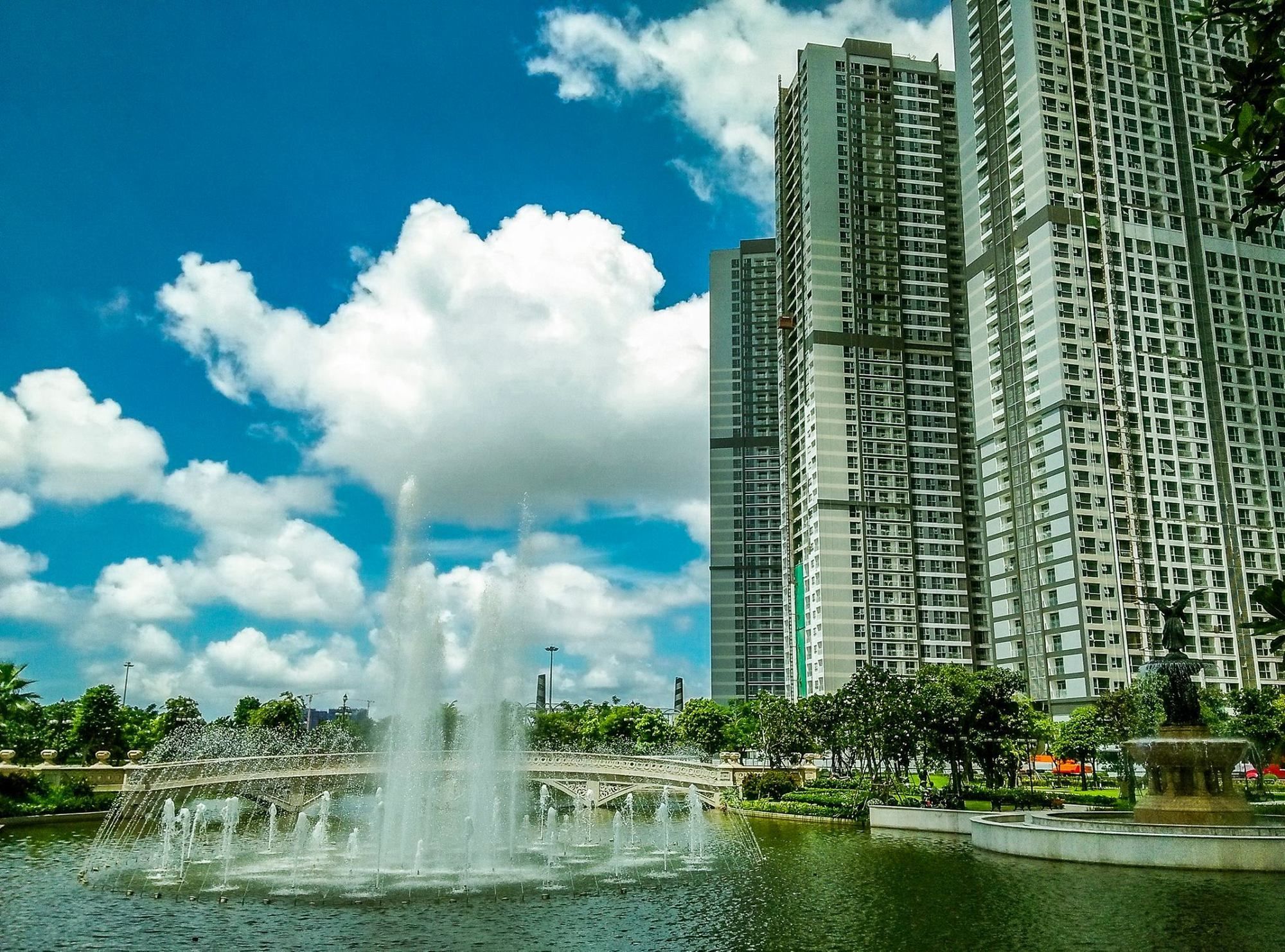 Фото The Berry Vinhomes Luxury Apartments