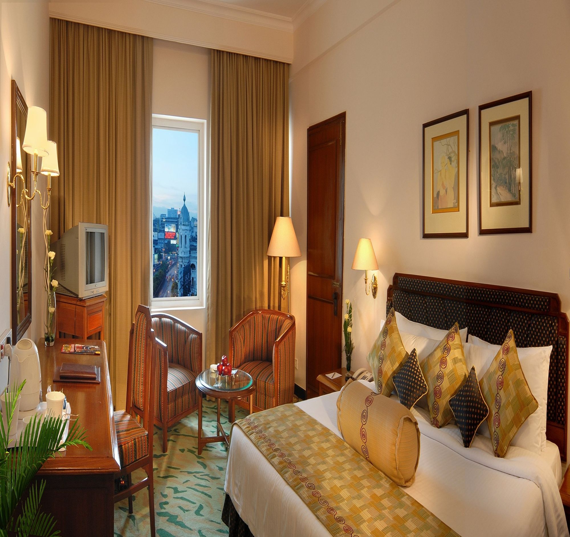 Фото Peerless Hotel Kolkata