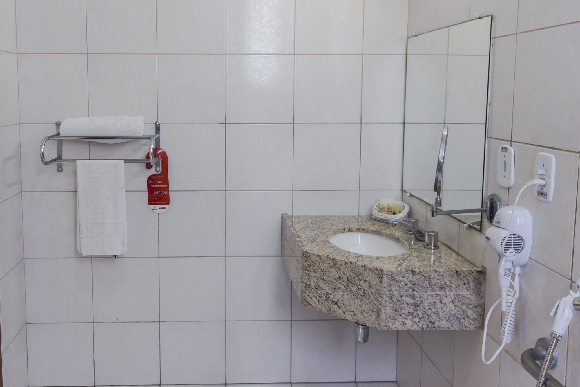 Фото Abbeville Hotel