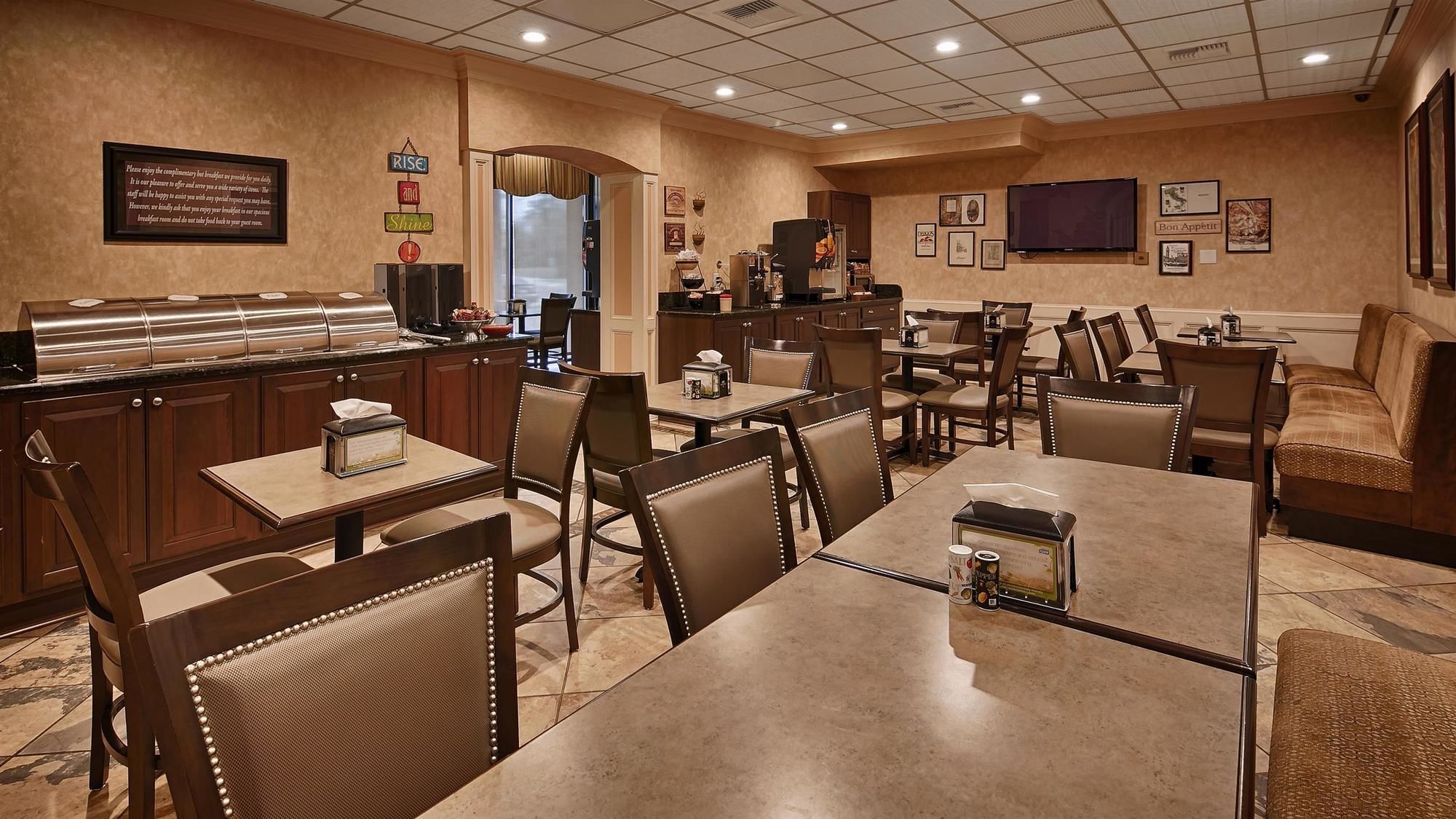 Фото Best Western Plus Westbank