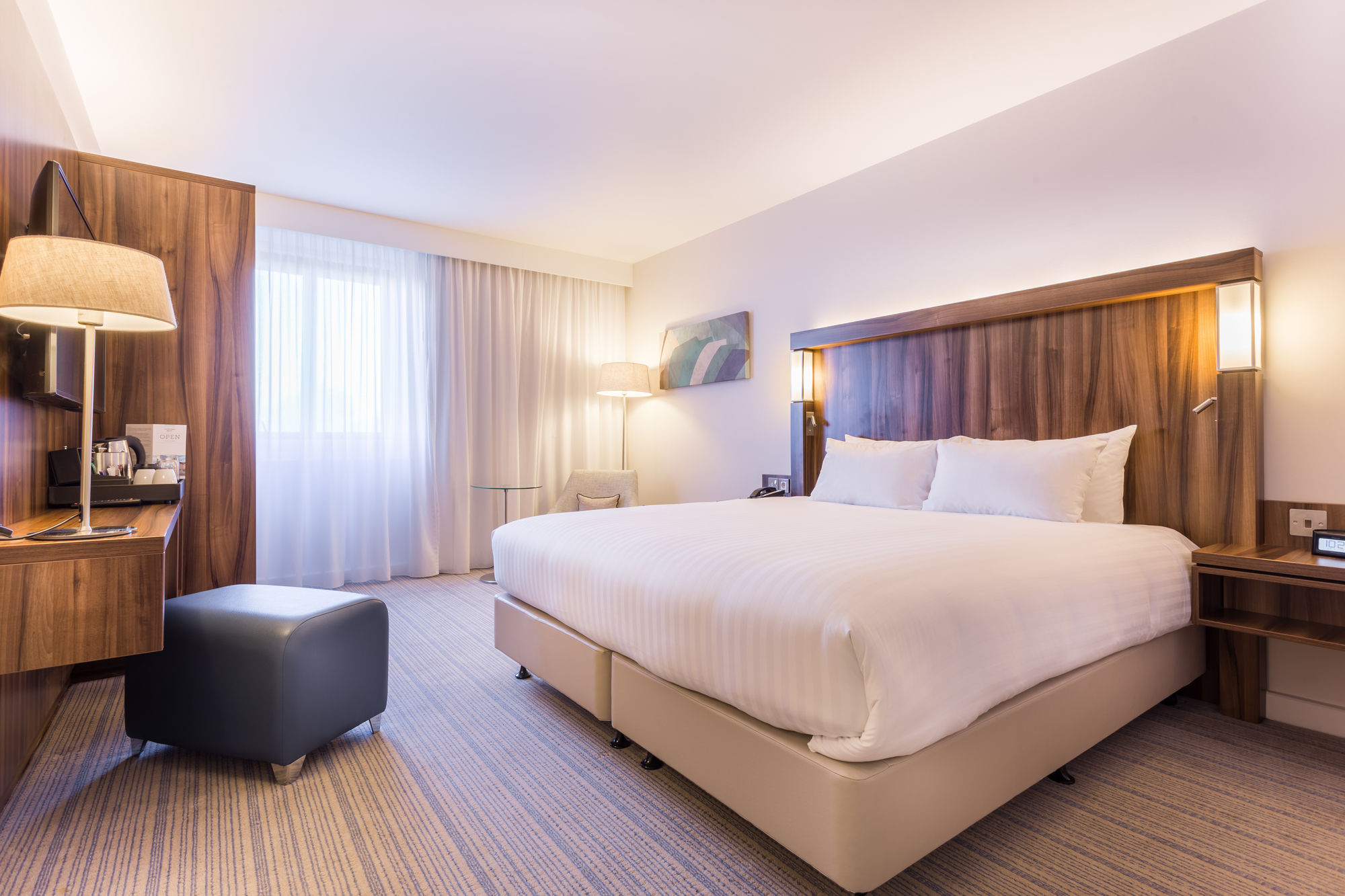 Фото Courtyard by Marriott Glasgow Airport