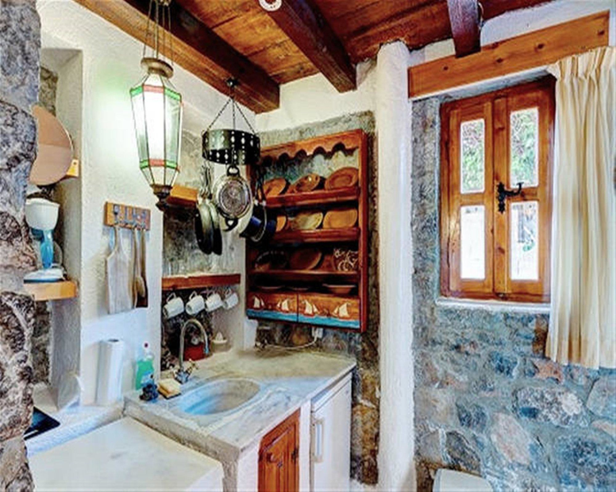 Фото Гостевой Дом Traditional Homes